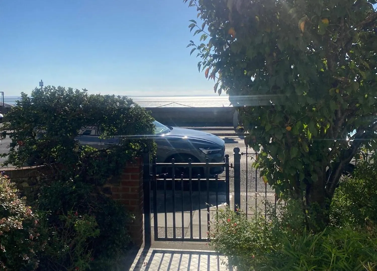 Pebbles Guest House Southend-on-Sea 4*,