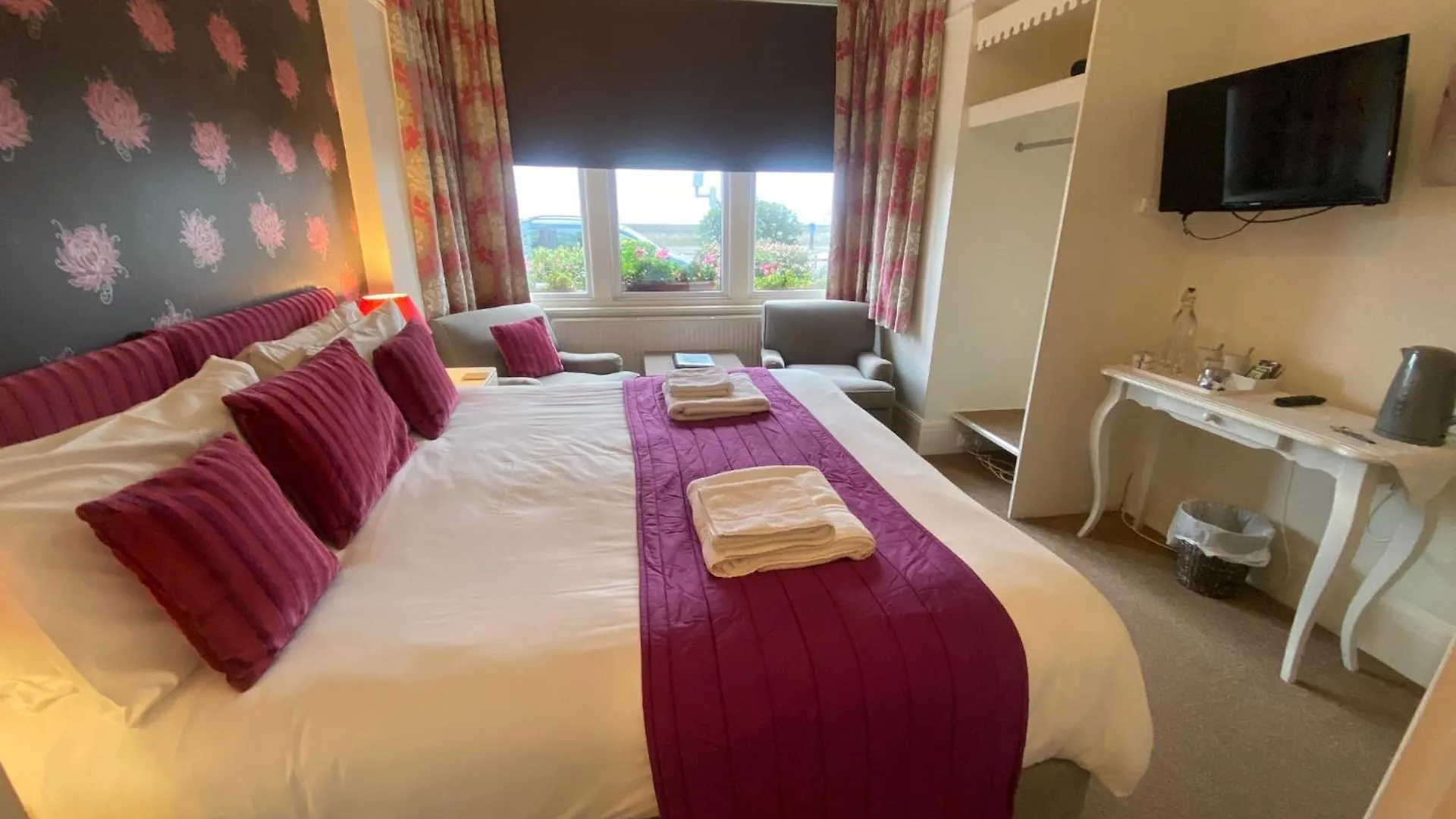 Pebbles Guest House Southend-on-Sea 4*,  Reino Unido