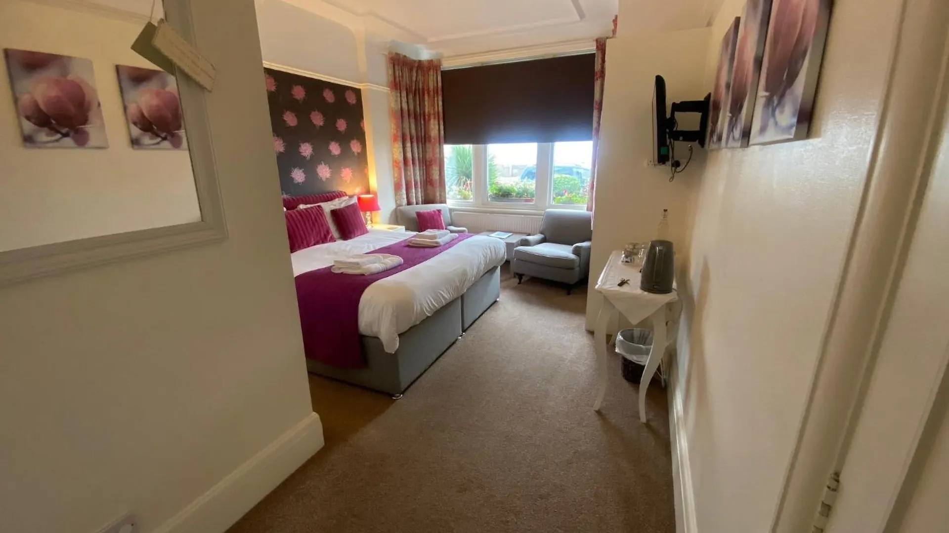 Alojamento de Acomodação e Pequeno-almoço Pebbles Guest House Southend-on-Sea