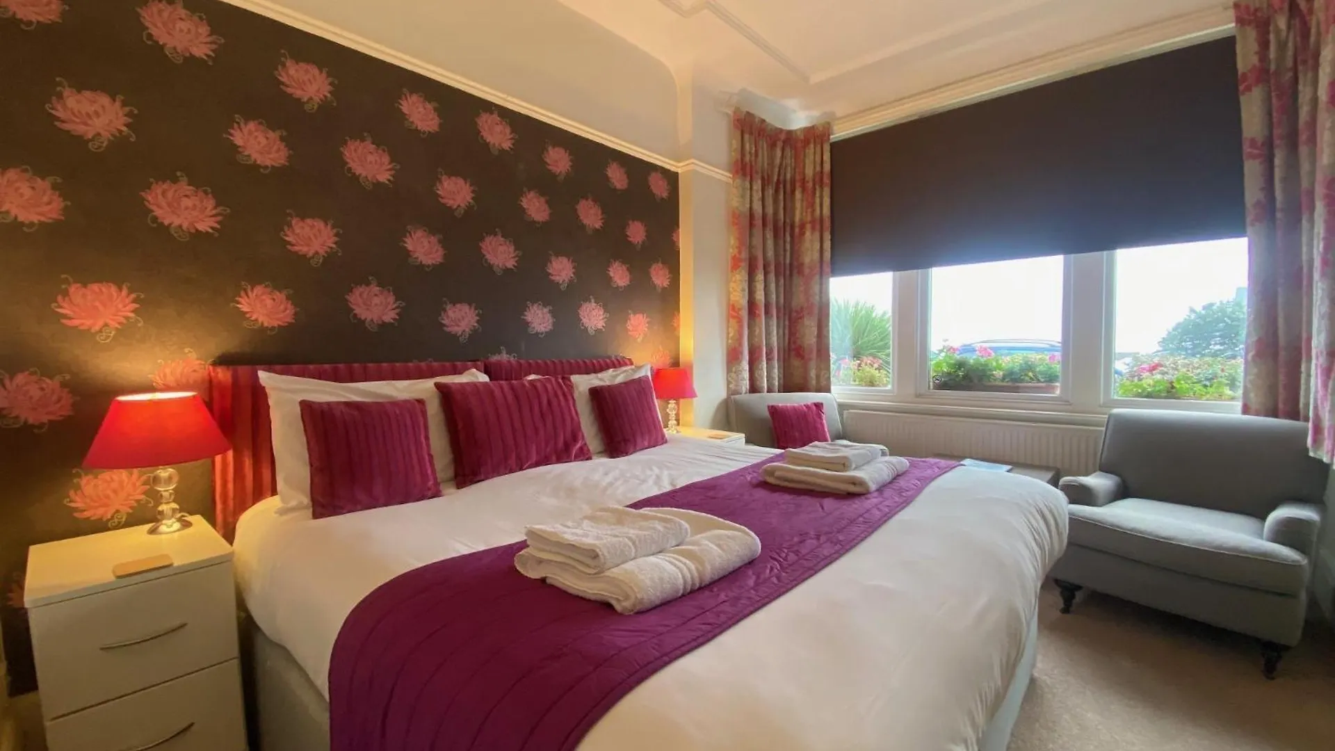 Pebbles Guest House Southend-on-Sea Bed & Breakfast
