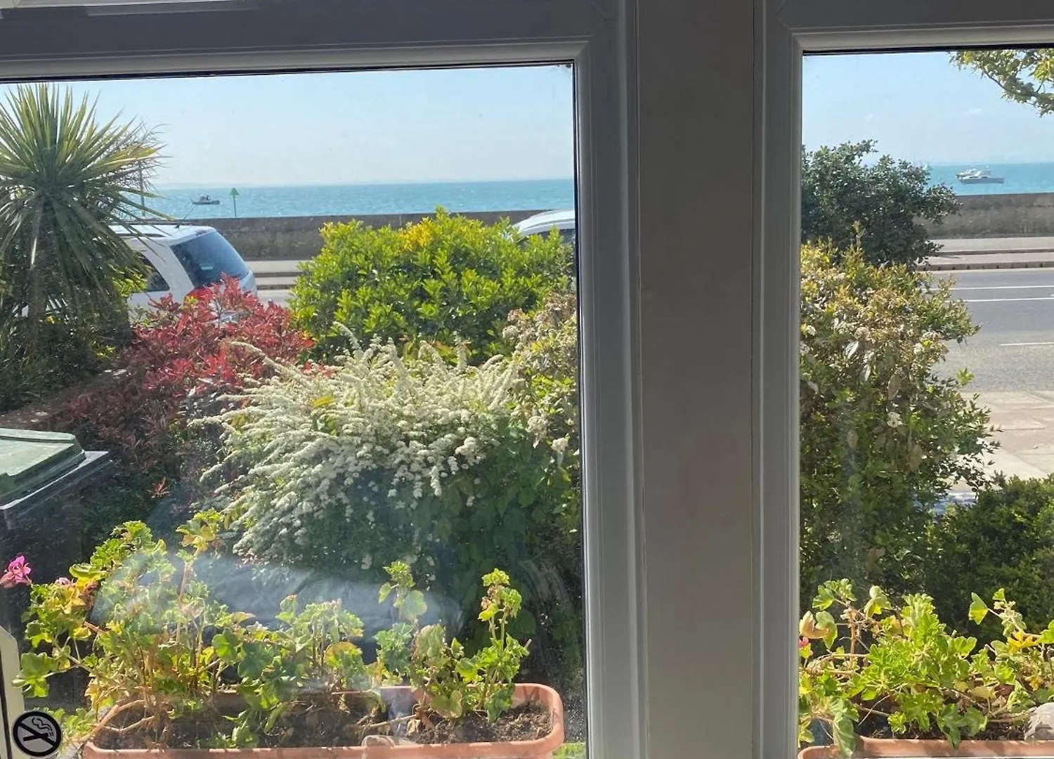 Pebbles Guest House Southend-on-Sea Bed & Breakfast