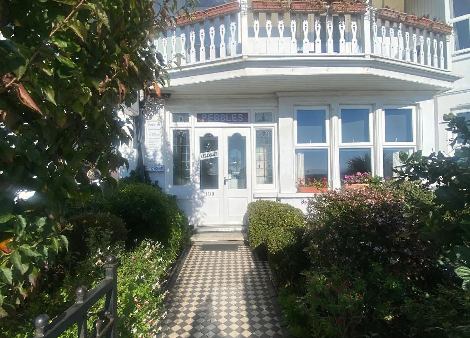 Bed & Breakfast Pebbles Guest House Southend-on-Sea