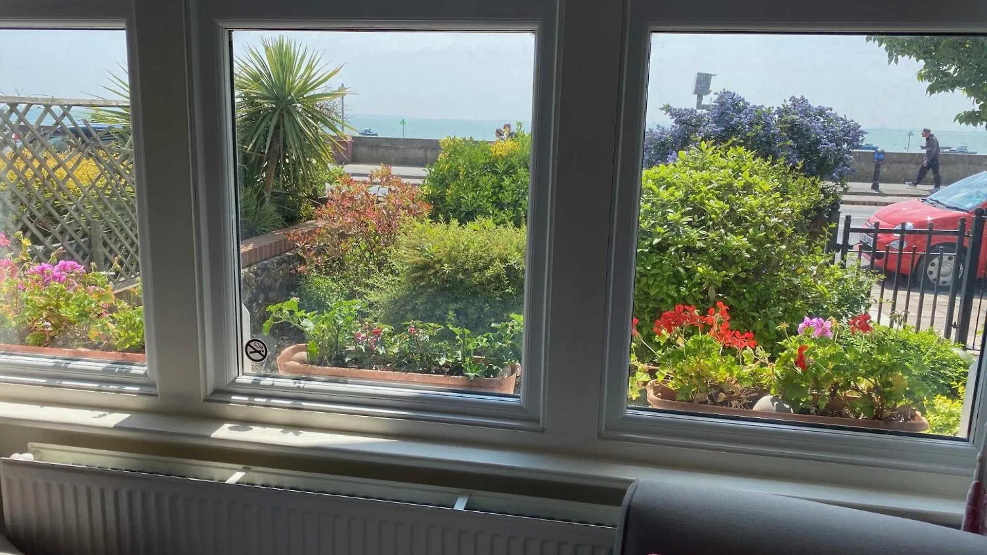 Bed & Breakfast Pebbles Guest House Southend-on-Sea